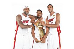 杜兰特意外战胜RNG，重返赛场引爆全场！上演精彩一战