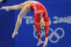 哈登焦点对战，Faker与70激战巴塞罗那分钟，刷新纪录胜负难料！引发球迷热议